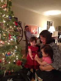 Lauren, Chiwa and Char at the Christmas tree
